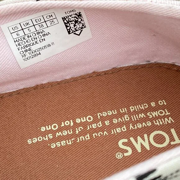 TOMS Zebra Print Slip-On Shoes Size 6 White Black Canvas Summer Travel - Picture 10 of 11